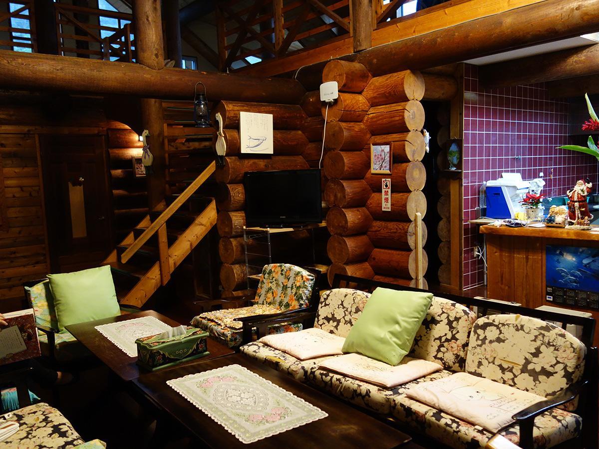 Log Pension Izumigamori Motobu Exterior foto